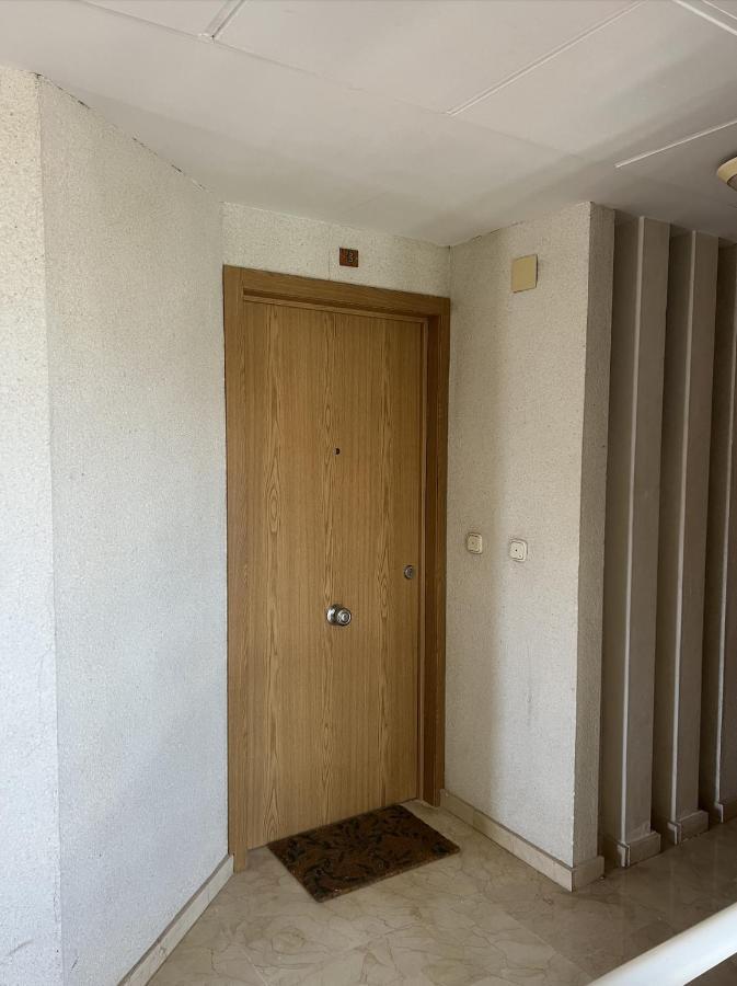 Apartamento Torre Levante, Primera Linea De Playa Benidorm Kültér fotó
